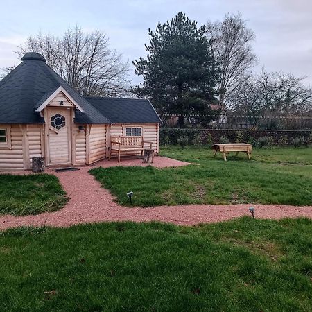Les Cabanes Du Grand Nord Pradines  Exterior foto